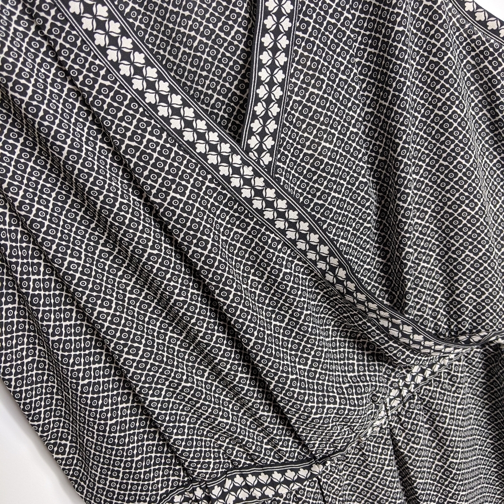 🌿MAD STUDIO JUMPSUIT🌿 - Picture 6 of 8